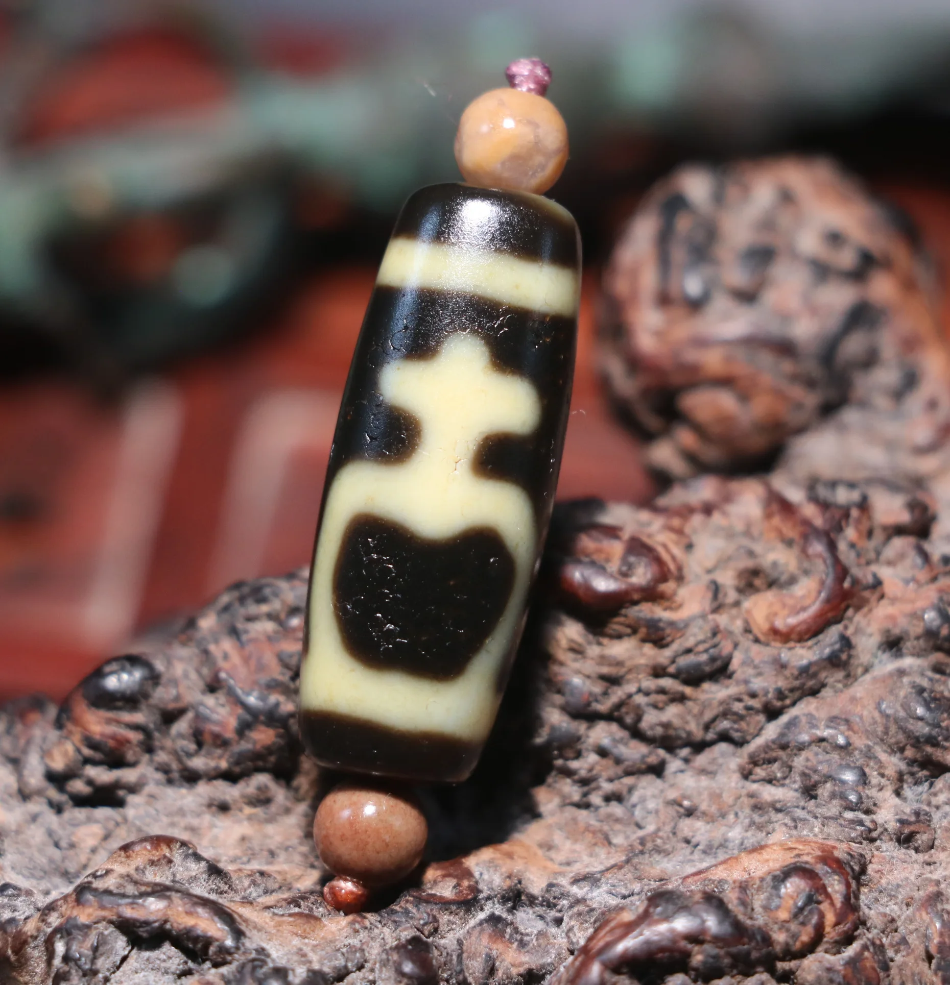 

UPD0320C16 Energy Tibetan Old Agate Ivory Color Aquarius Treasure Bottle Symbol dZi Bead 5A LKbrother Top Quality