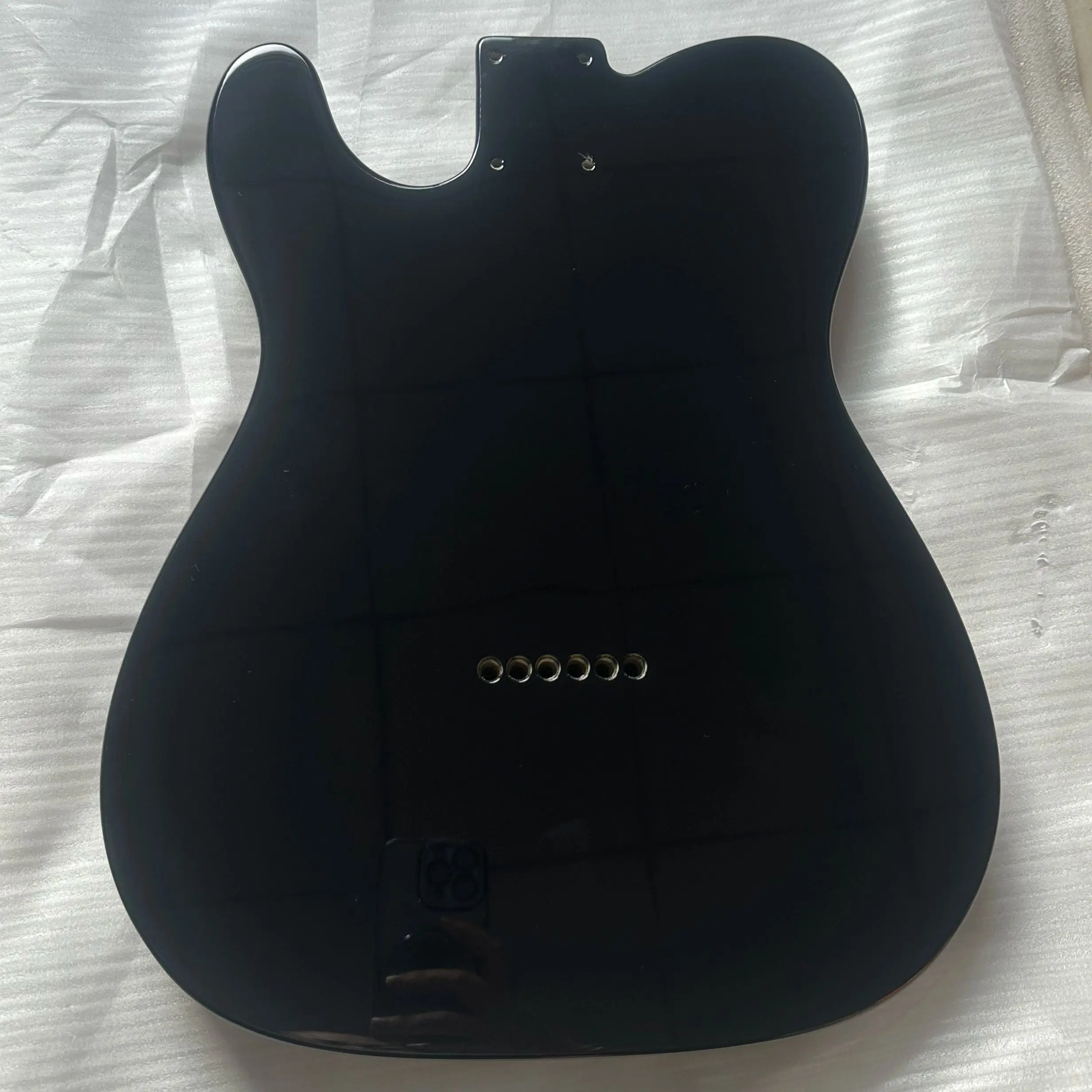 Alder Wood Guitar Body Gloss Finished, Handmade Orange Color, Custom Eectric Guitar Barrel Replacement, High Quality, 5.56cm