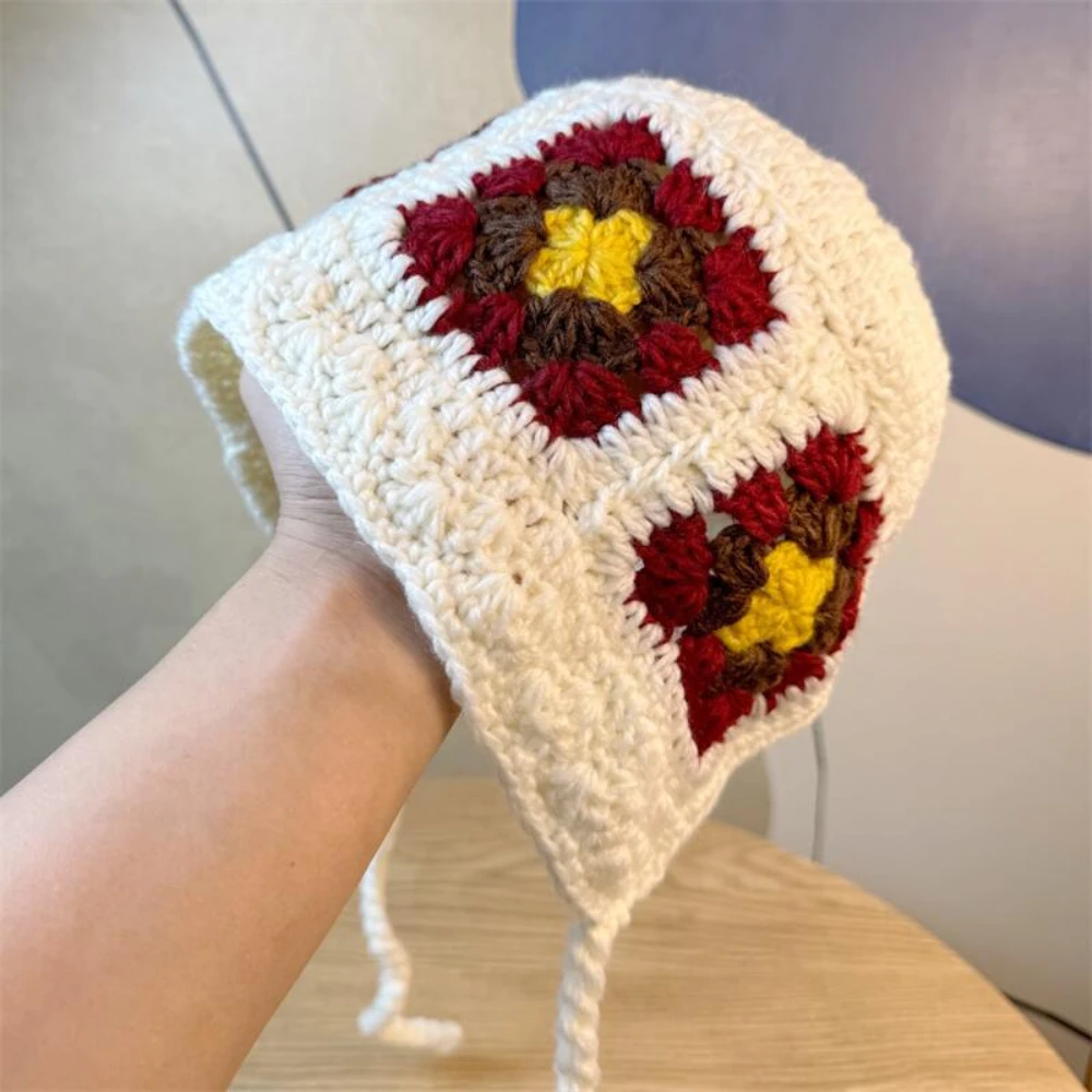 Chapeau au crochet fait à la main coréen pour femmes, bonnet polyvalent, fleur de mode, automne et hiver, nouveau