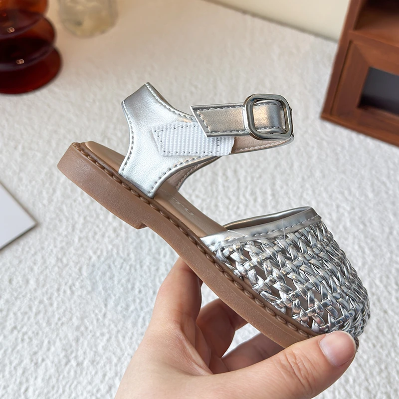 2025 Summer Children Sandals Hollow Out Closed Toe Girls Shoes Soft Sole Breathable Princess Beach Sandals Kids Flat Roman Shoes