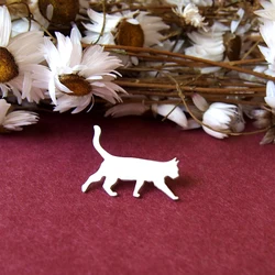 Broche de gato de aço inoxidável, Broche animal personalizado, Gato preto e branco minimalista, Presente para entusiasta animal