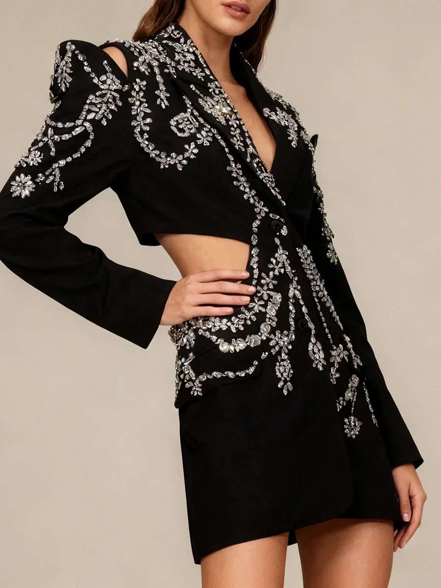 سترة VGH الراقية للولائم مقسمة بالألماس للنساء مع طية صدر السترة وأكمام طويلة سترة مفرغة مصممة معطف متوسط الطول للسيدات