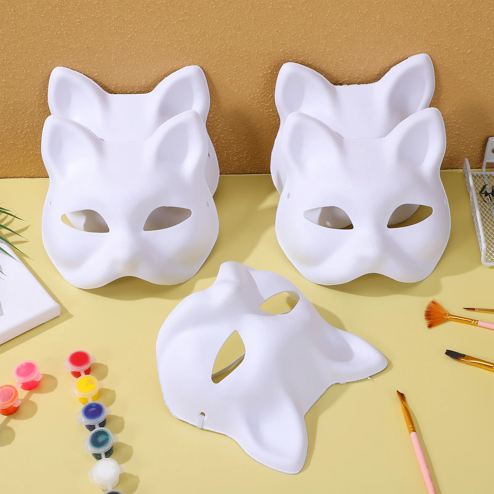 

5Pcs White Masquerade Masks Half Face DIY Masks for Halloween Party Carnival Crafts Decoration Art