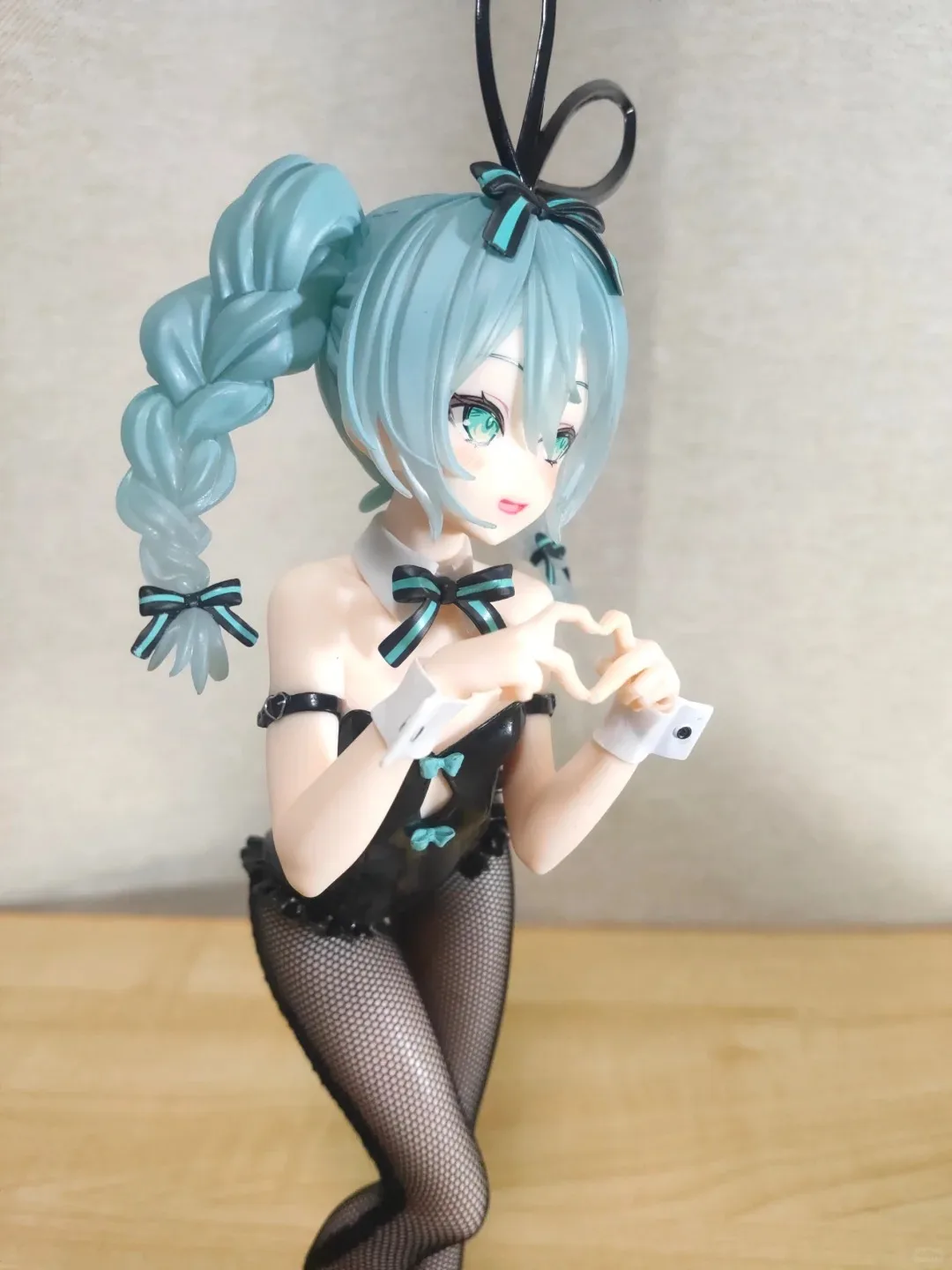 Hatsune Miku figura de Anime conejo chica Kawaii modelo muñeca genuina en Stock acción Anime Miku figura modelo juguete colgante coleccionable