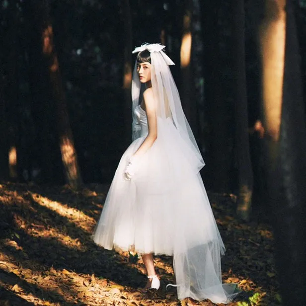 B2104 Customized wedding dress French light wedding dress satin super fairy simple Hepburn short thin forest travel shoot small