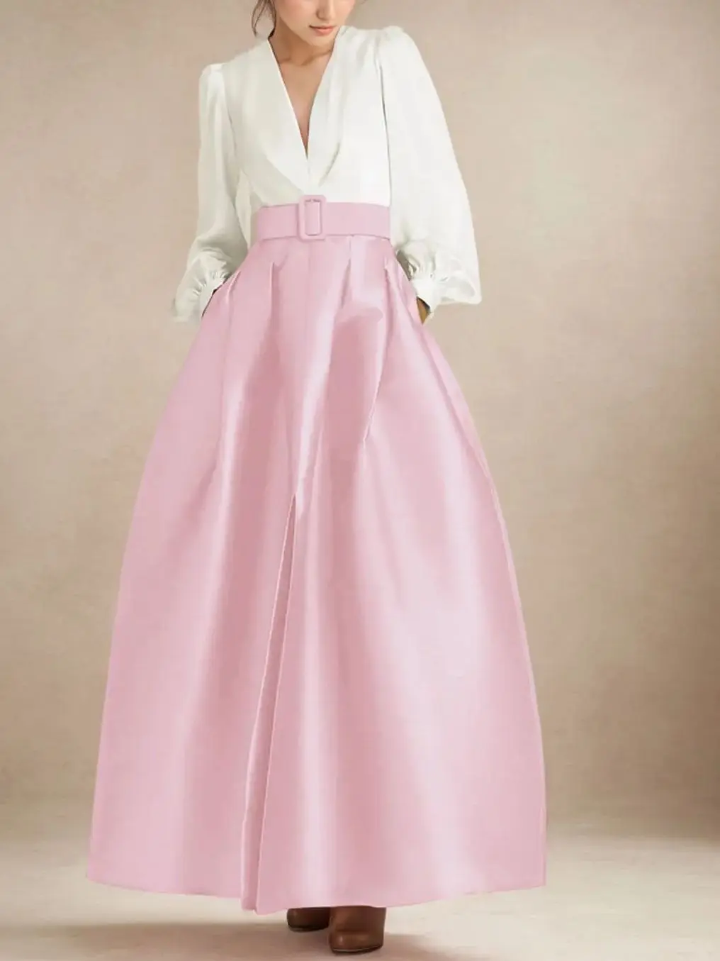 

Элегантное платье для выпускного вечера трапециевидной формы с длинным рукавом из атласа с V-образным вырезом и высоким разрезом со складками длиной до пола, платье для матери невесты 2025, бесплатный индивидуальный заказ