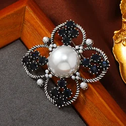 Vintage Court Style Cross Flower Openwork Design Ladies BroochïžTemperament Clothing Accessories Elegant Coat Sweater Pin Button