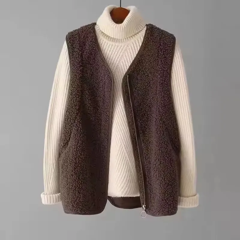 2025 Autumn Winter Fashion Faux lambswool Vest Outwear Women's Imitation Lamb Sleeveless Comfortable Ladies Short Waistcoat