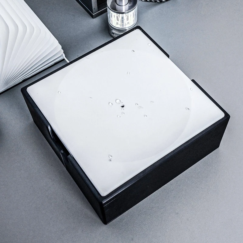 Nano hydrophobic lotus leaf bionic automatic drip cat artifact tea room atmosphere water drop table ornament