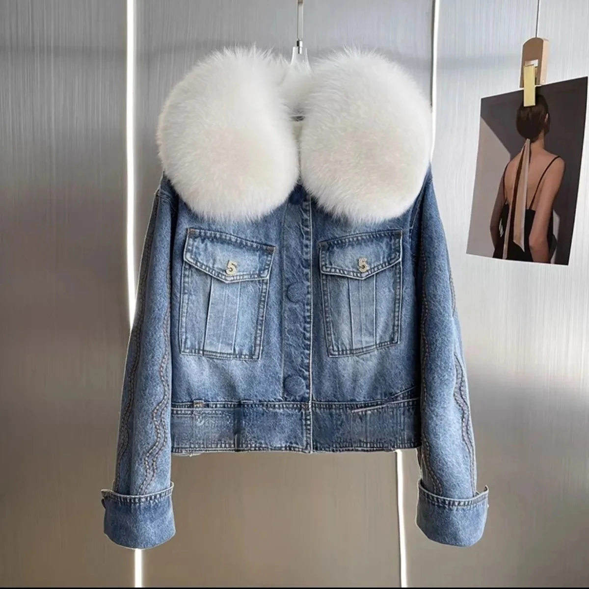 

Denim Coats Women Winter Parkas Faux Fox Fur Tops Short Down Jacket Female Street Warm Outwear Fashion Long Sleeve Jeans Clothes