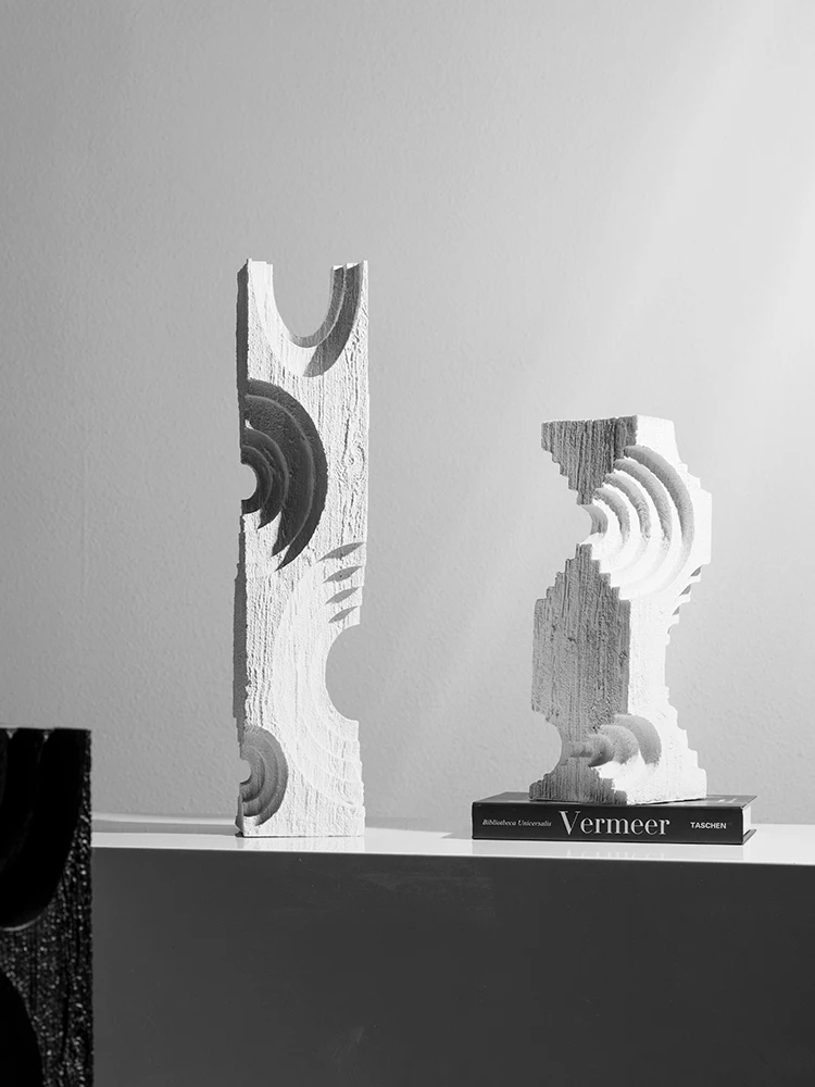 

Modern simple special-shaped creative art decoration model room soft decoration home decoration