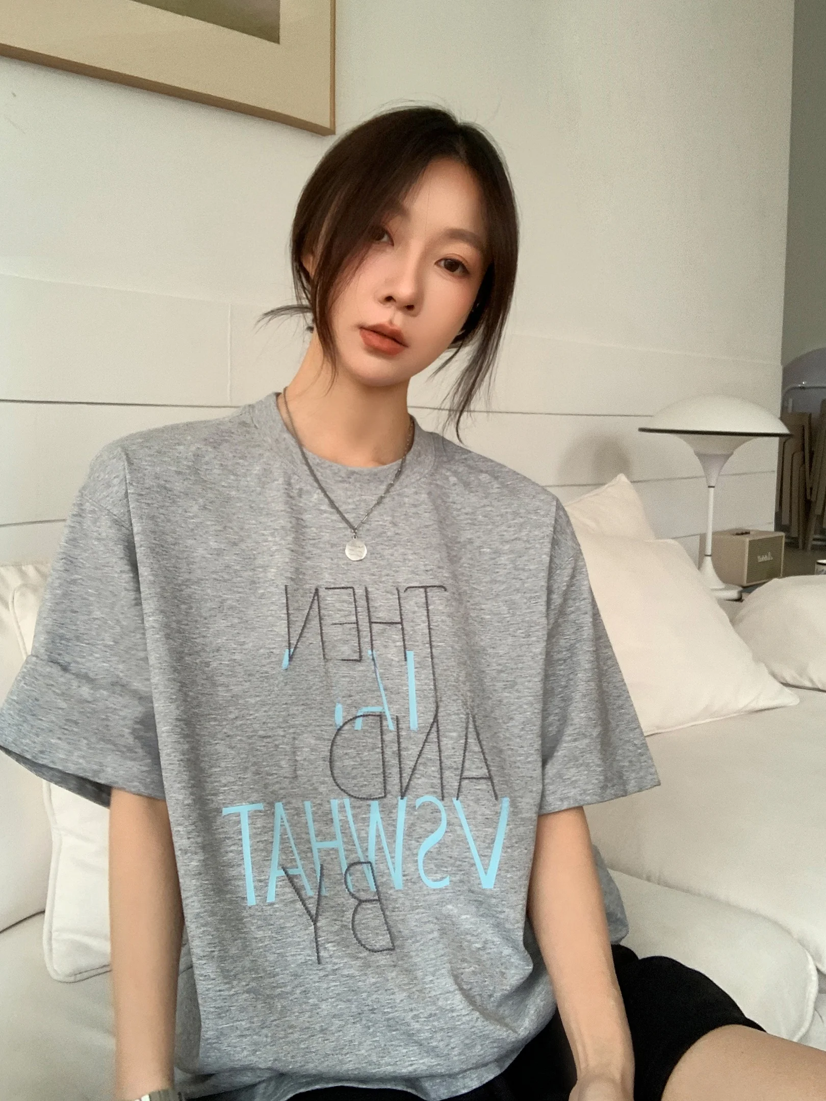 

Женская футболка в корейском стиле, свободного кроя, с коротким рукавом, летняя новинка, повседневный топ с круглым вырезом и принтом, в стиле lazy style