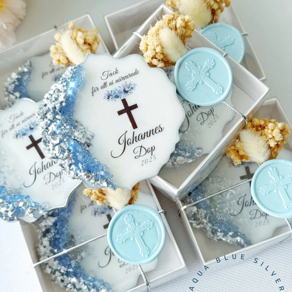Personalized Baptism Magnet: Custom Christening Favor with Dried Flowers, Mi Bautizo, Religious Keepsake