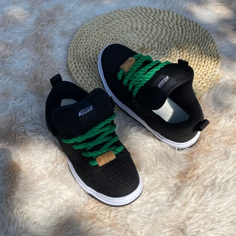 

2026 Retro Street Black and Green Board Shoes Men's Coarse Hemp Rope Fluorescent Green Lace Trendy Shoes Large Sizes 36-48 Bread