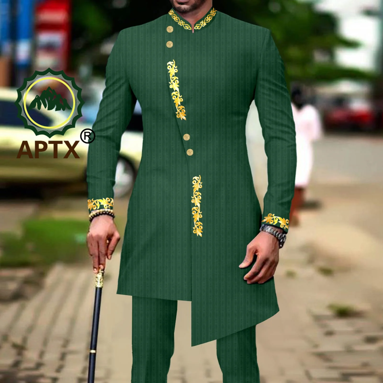 

African Men Fashion Traditional Wear for Wedding Bazin Riche Embroidery Jacket Pants 2 Pcs Business Formal Outfits A2316054