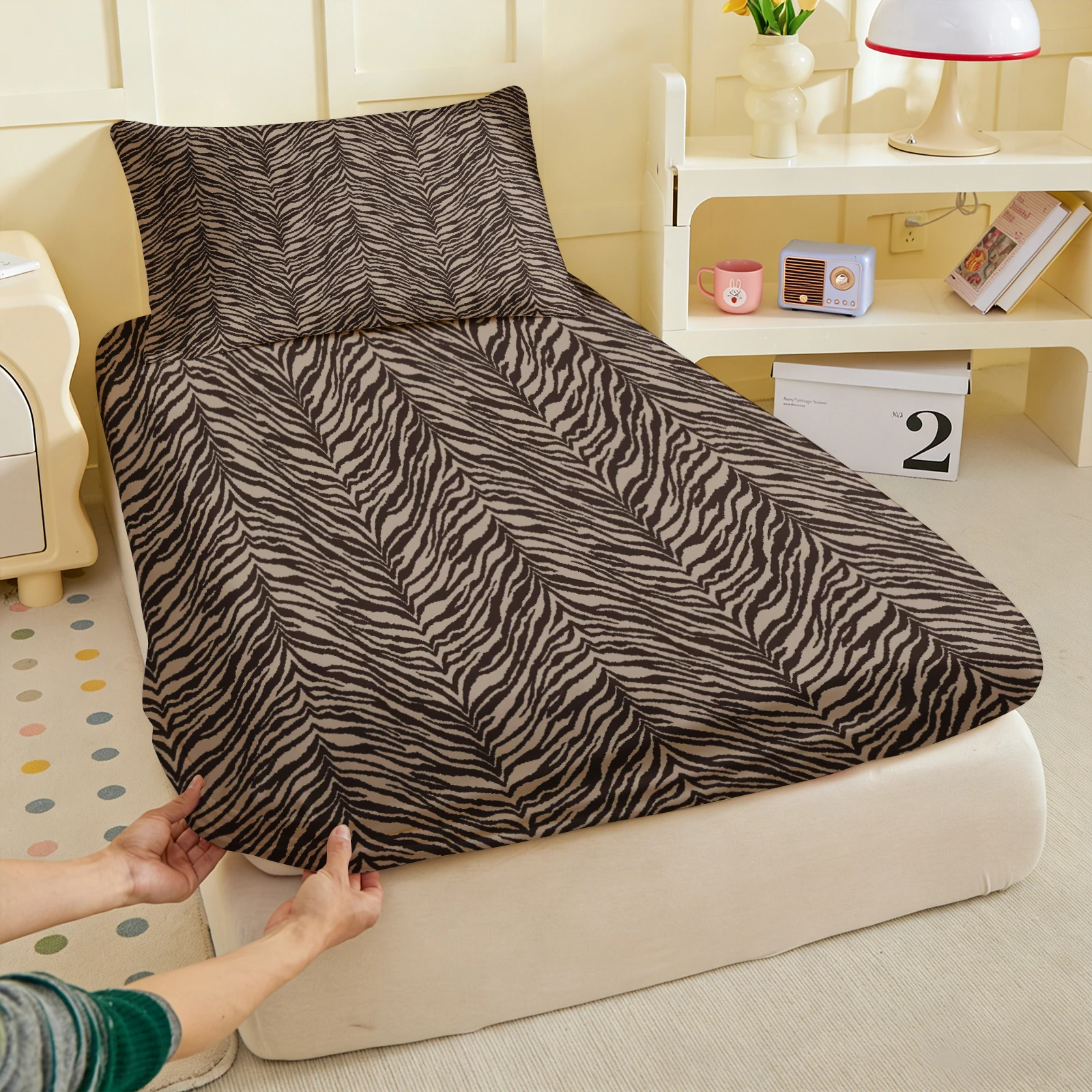 1pc Zebra Print Fitted Bedspread Deep Pocket Elastic Mattress Cover No Pillowcase Striped Single Double Queen King Bedroom Decor