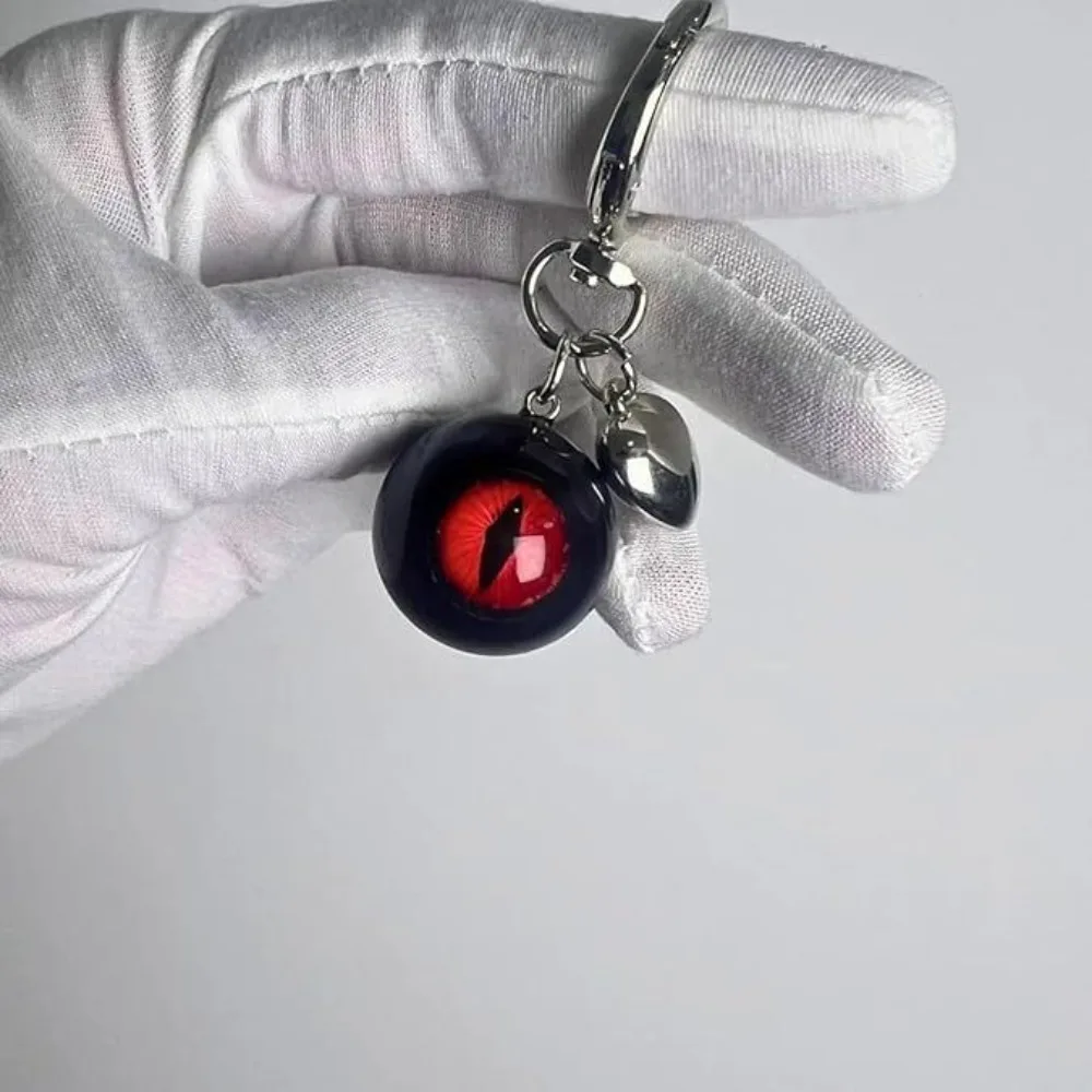 Resin Material Gothic Eye Keychain Eyeball Charms Goth Style Halloween Eyes Keychain Unique Funny Design Eye Keychain Home Decor