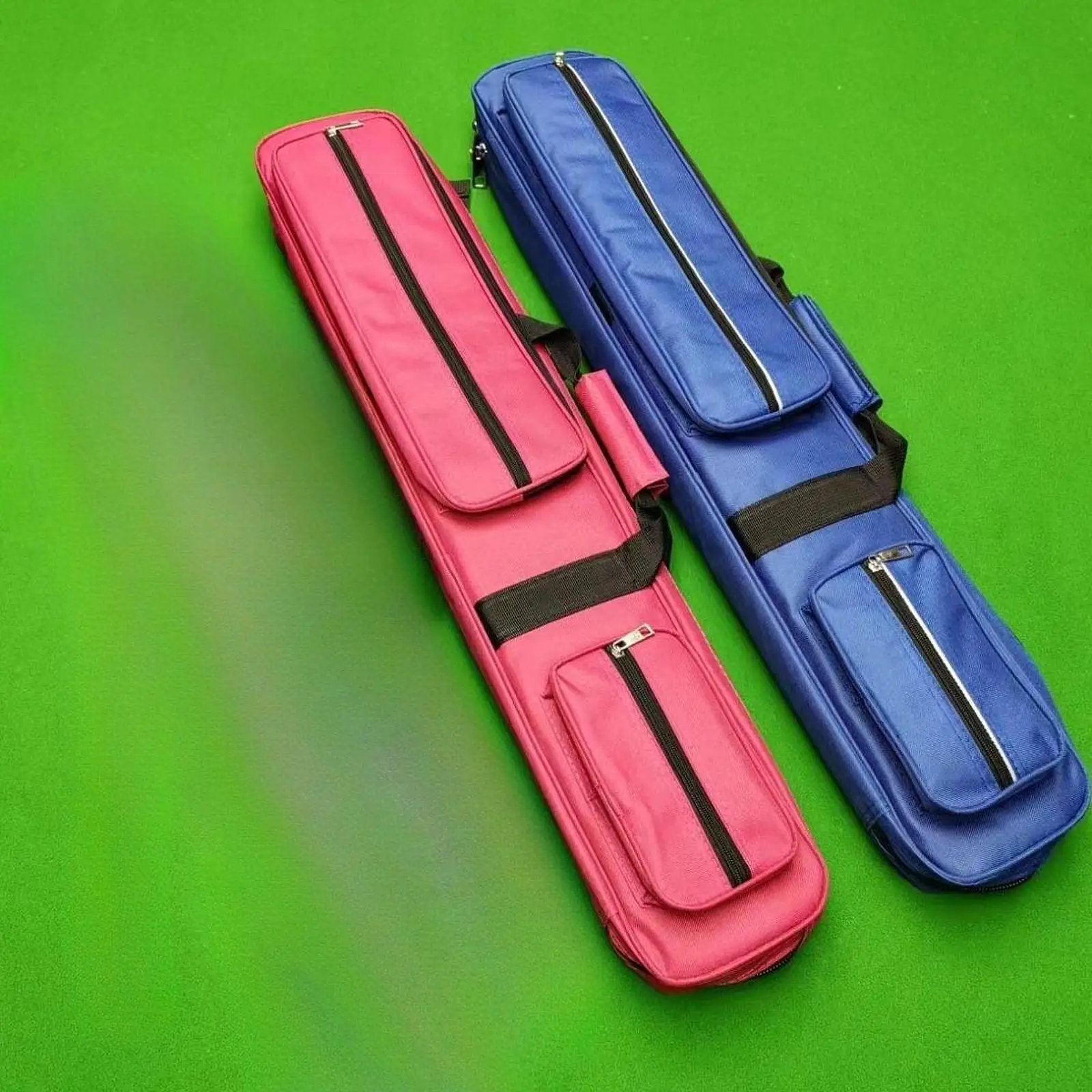 

Держатель для бильярдных киев с 7 отделениями и карманами на молнии для хранения