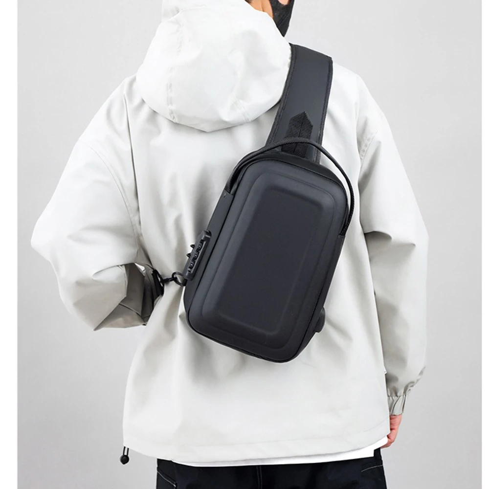 Bolso cruzado de carcasa dura antirrobo con carga USB a la moda, bolso impermeable y resistente a la presión para motocicleta, bolso de pecho para ciclismo