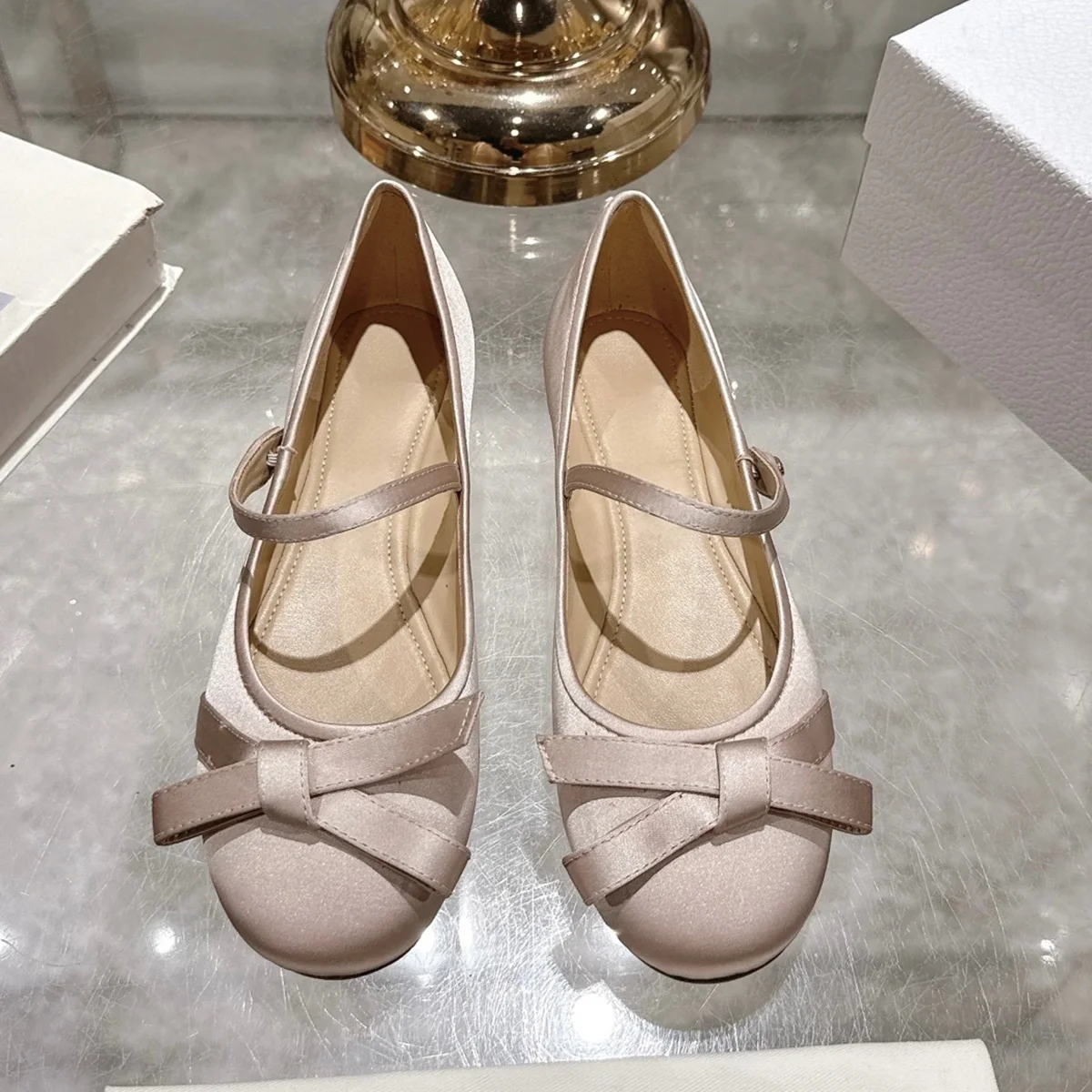 2026 High Quality Autumn women shoes fashionable bow strap flat casual shoes stylish daily footwear ch25080311