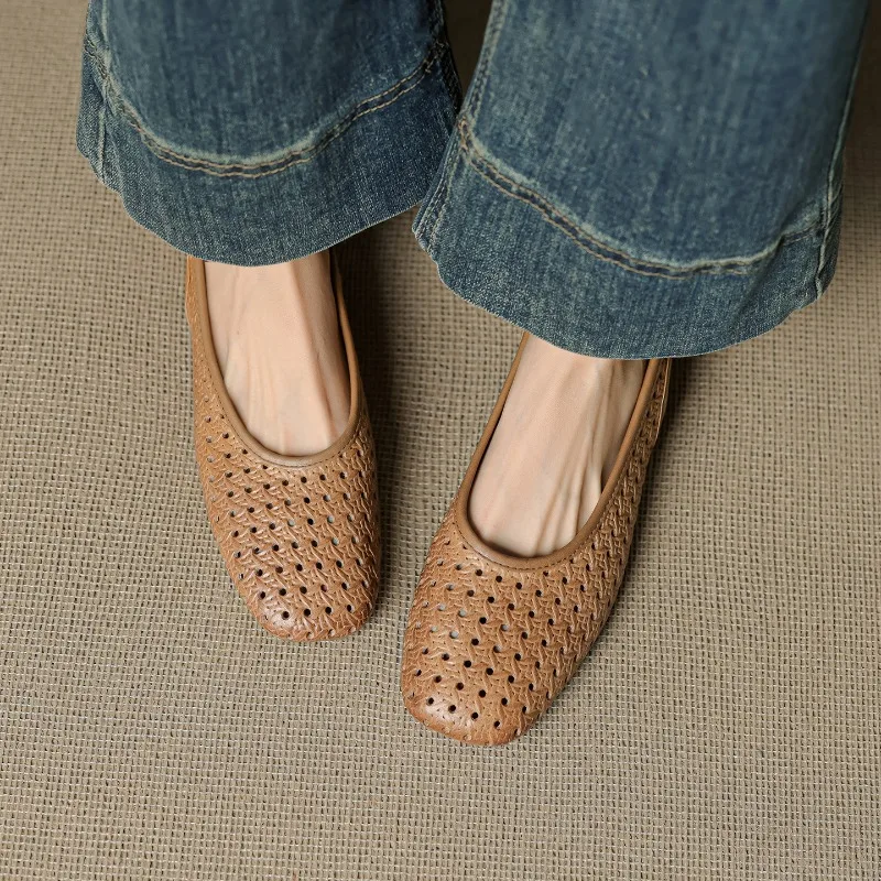Retro hollowed out woven leather sandals for women,with a backless design and a flat heel for comfortable & breathable commuting