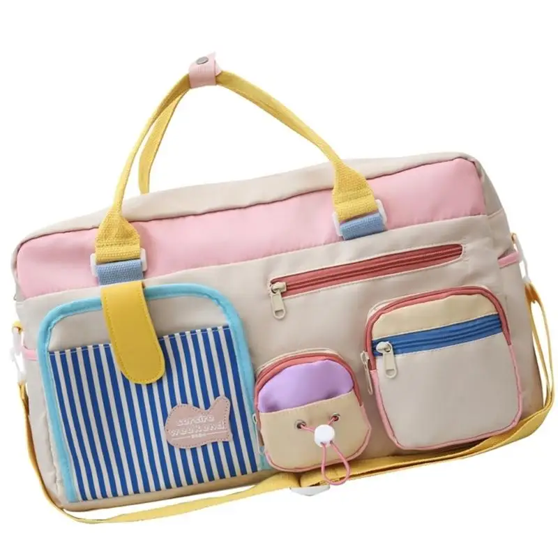 حقيبة D46D Travel Duffle ، حقيبة Waterproof Weekender تحمل أكياسًا مملوءة بالنساء.
