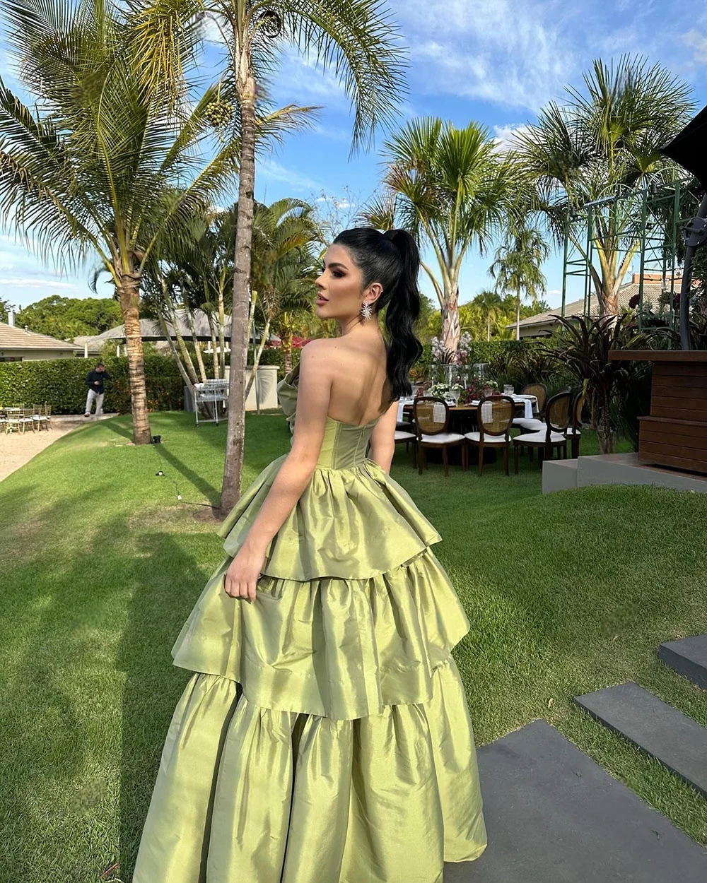 Cathy Customized Olive Green Bow Cut-out Prom Dress Tiered Ruffle A-line vestidos de noiva Zip Back Floor-length Formal Evening