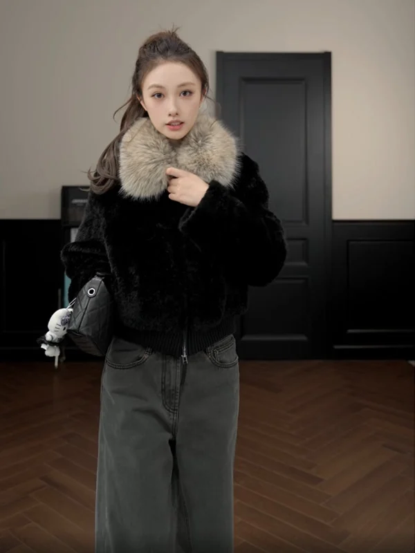 

Warm Winter Short Coat Women's Black Lamb Fur Jacket Large Fur Collar Versatile Stylish Eco-friendly High Quality Outerwear
