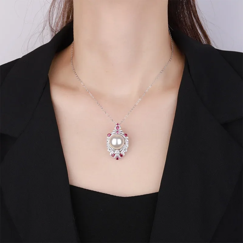 Jewelry Luxury Inlaid Copper Plated Design Pearl Luxury Creative Pendant Necklace 16mm Jewelry