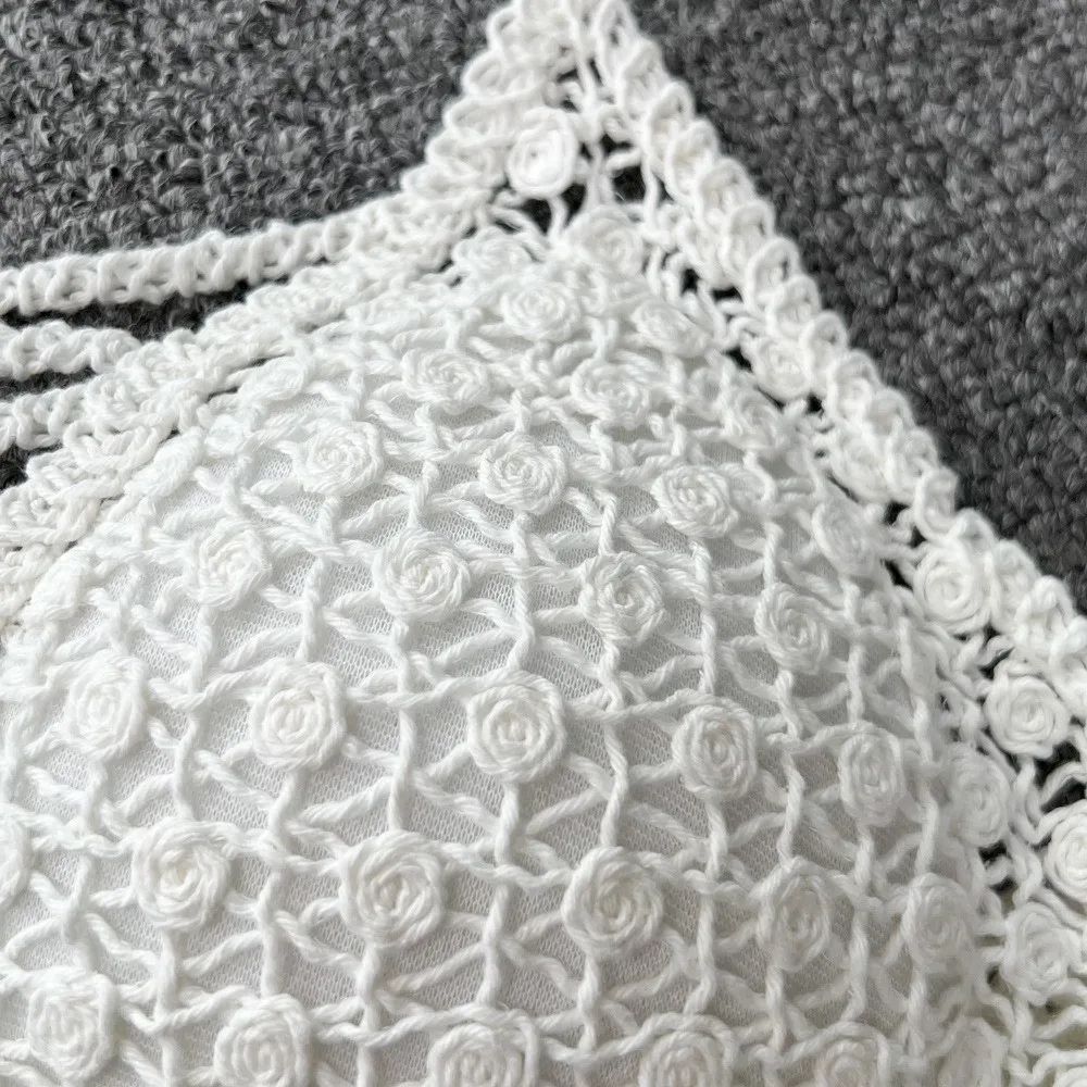 Neues Polyester-Strandoutfit: Hochtailliertes, gestricktes Neckholder-Top mit weitem Bein und kurzer Hose für den Urlaub am Meer – perfekt für Fotoshootings – Detail 4