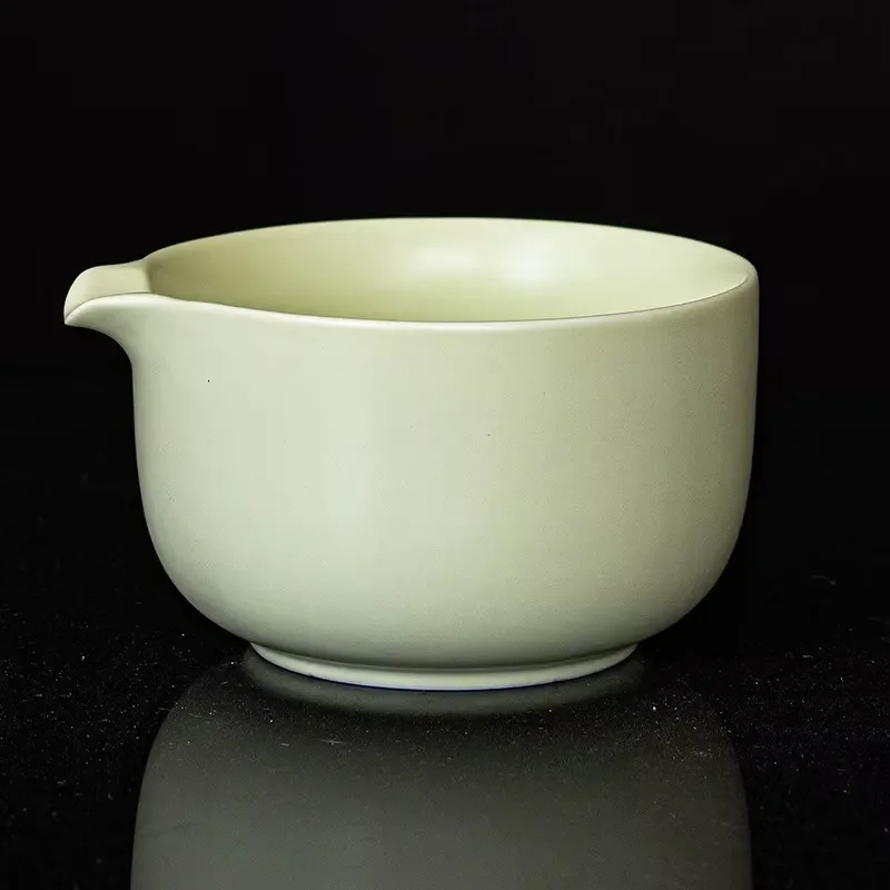 Japanese Style Matcha Ceramic Cup with Spout Household Tea Bowl for Green Powder Traditional Ceremony Ware Kitchen Drinkware