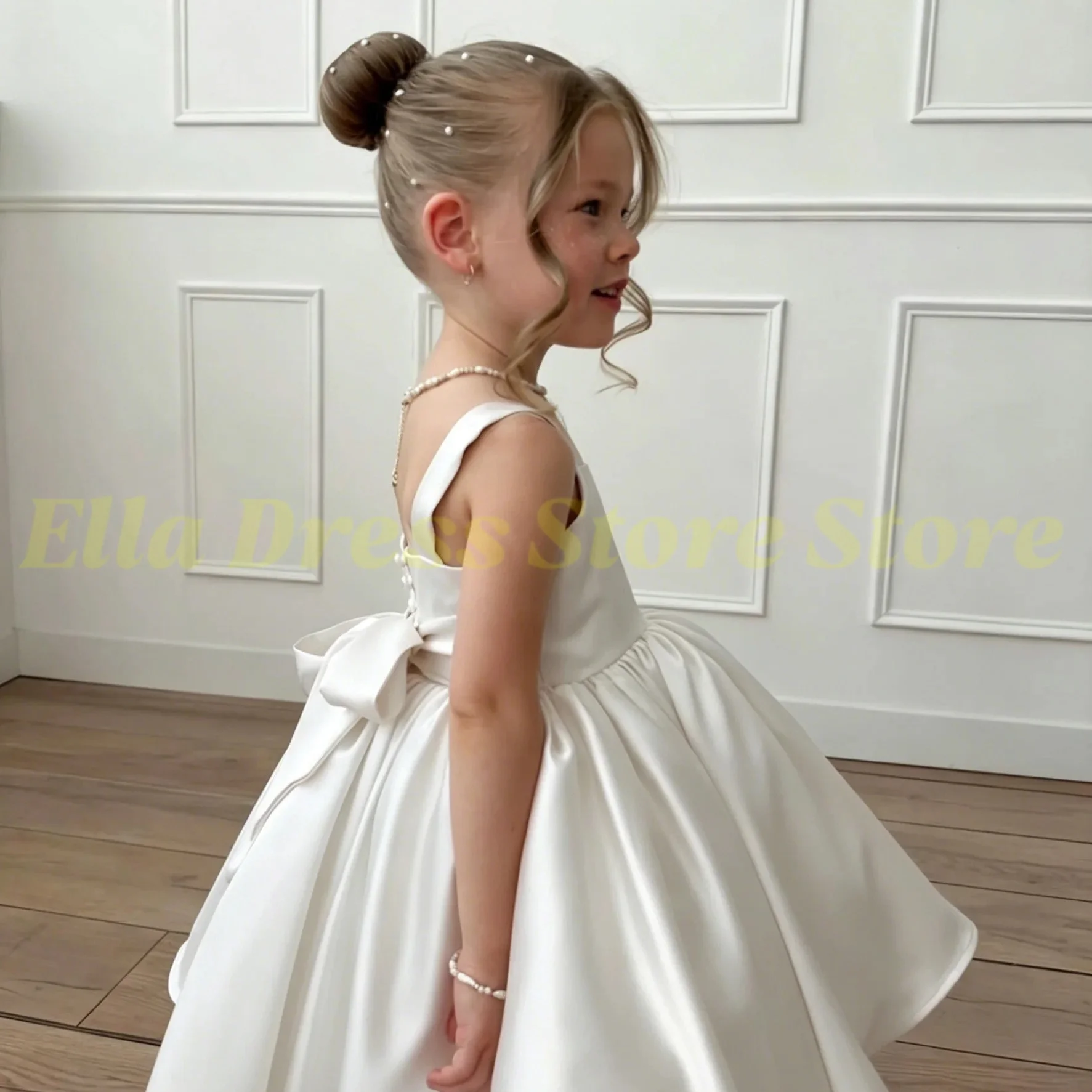 Wunderschönes A-Linien-/Prinzessinnen-Satin-Blumenmädchenkleid mit Schleife für Spaghettiträger, Kommunion, Geburtstag, Partykleid, Großhandel, maßgeschneidert – Detail 3
