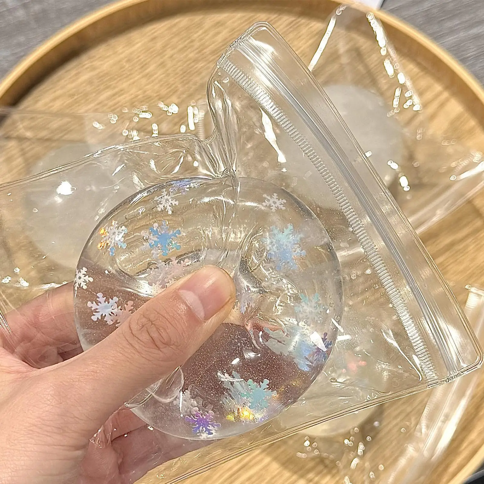 

Сенсорные игрушки-антистресс Squishy: Мягкий медленно расширяющийся шарик-снежинка для снятия стресса, для взрослых и детей, подарок для дома