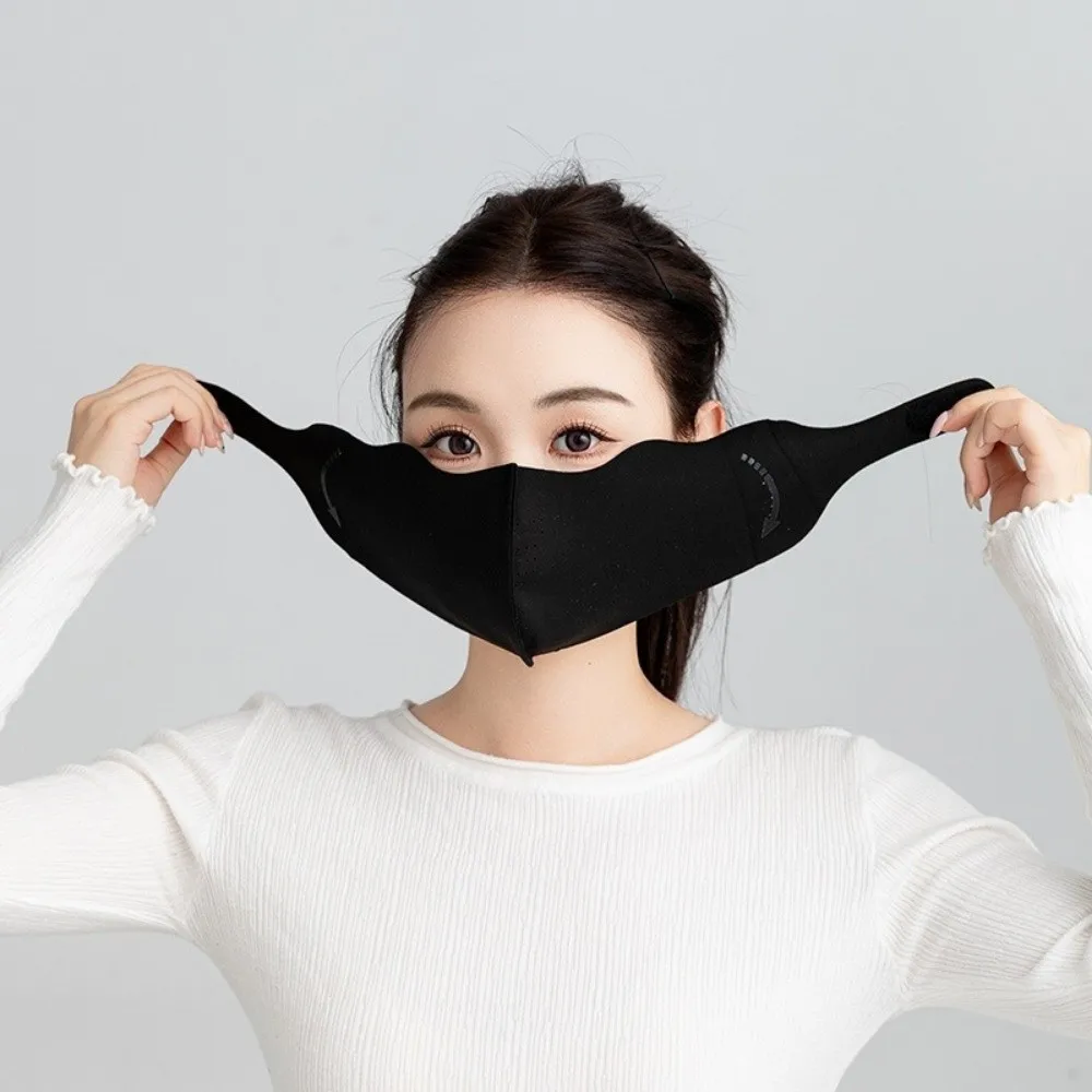 Maschera per il viso calda autunno inverno all'aperto 3D antivento Paraorecchie due in uno Maschera da ciclismo traspirante ispessita Protezione per le orecchie