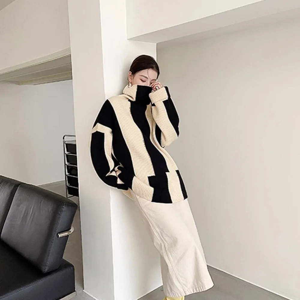 High-crowned Lazy Style Black White Stripe Wool Coat Women Autumn Winter Outdoor Warm Soft Cover Knitted Top Thick