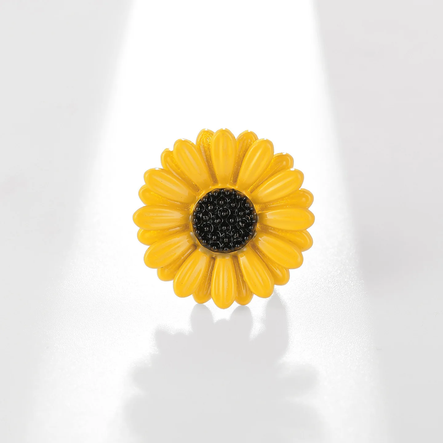 Brooch for Women, Small Daisy Collar Pin, Sunflower Collar Anti-exposure Safety Pin, Clothing Decoration Pin