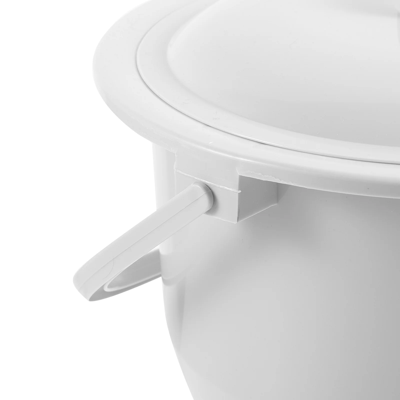

Portable Urinal Chamber Pot For Elderly Durable Plastic Bedpan Compact Lightweight Odor-Sealed Potty Bucket For Home Hospital