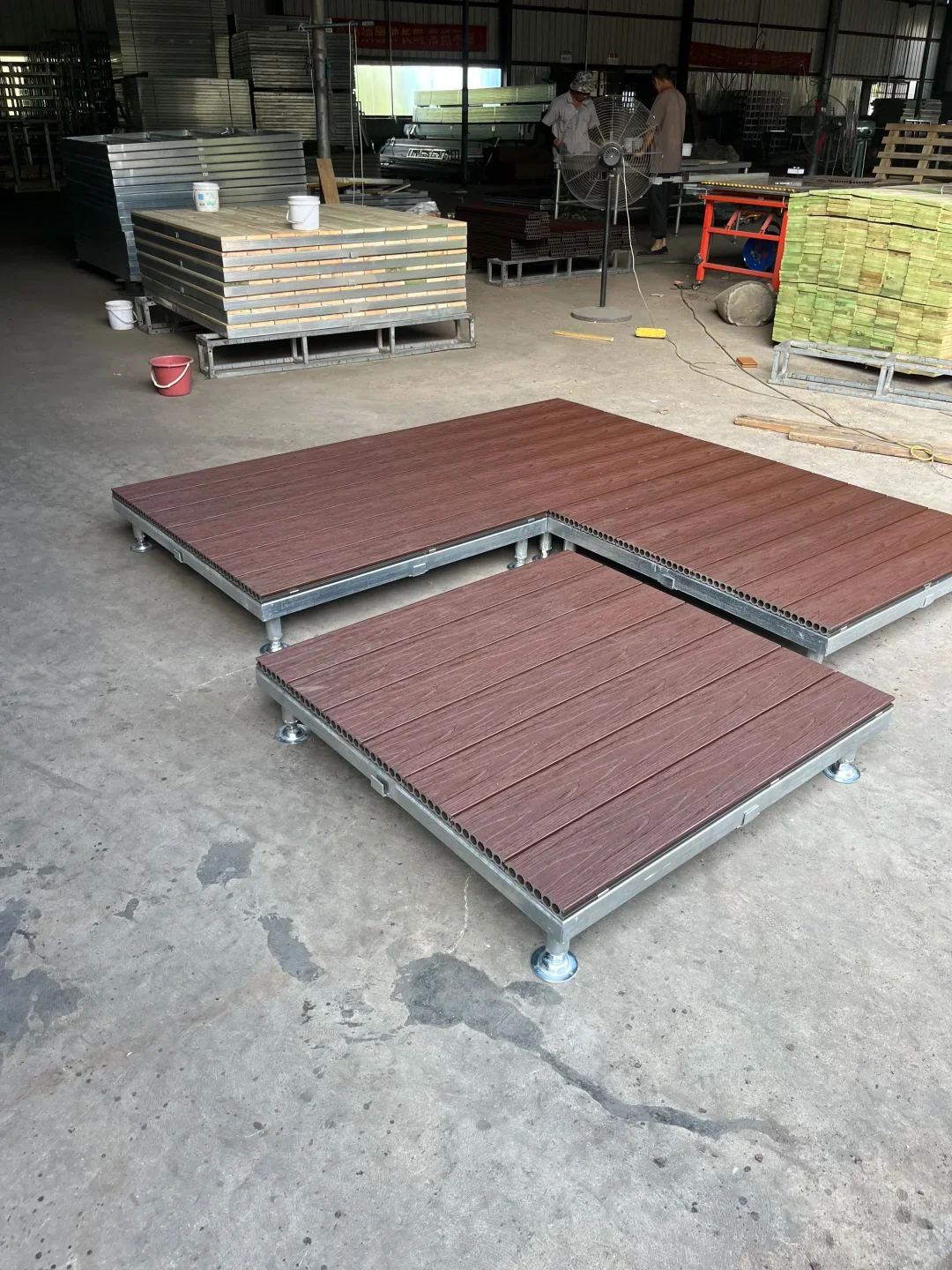 Easy-to-Assemble WPC Outdoor Platform Anti-Corrosion Module for Yard Camping Flat-Pack Plastic Wood Design