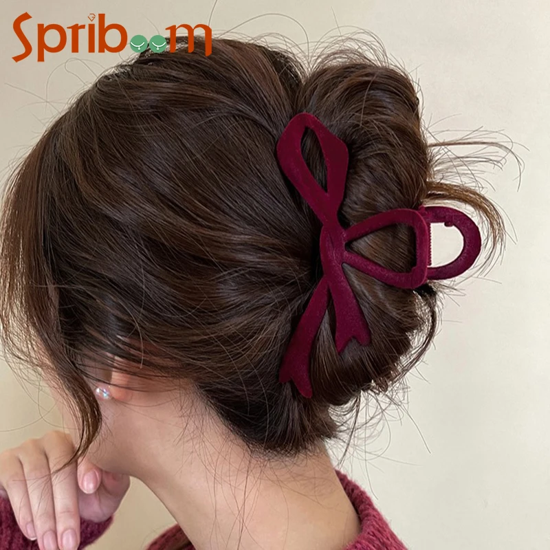 

Red Velvet Hair Claw Clip for Women Fall Winter Bows Ribbon Large Hair Clips Elegant Hairpin Female Hair Accessories Girls Gifts