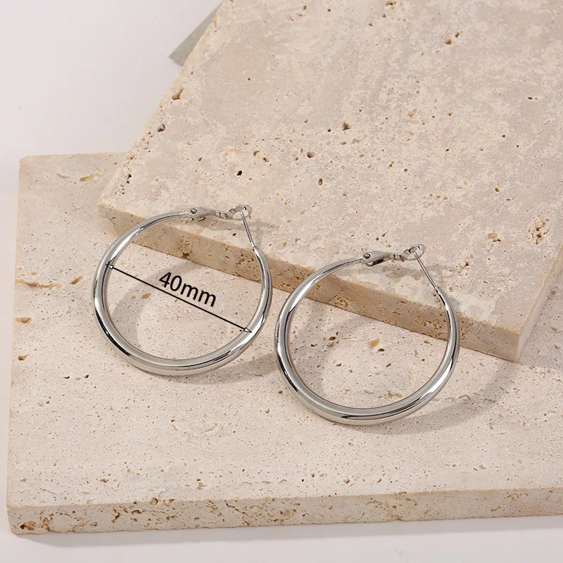 

Silver Plated Geometric Circles Earrings for Women Fashionable Stylish Metal Jewelry Simple Elegant Design Holiday Gift