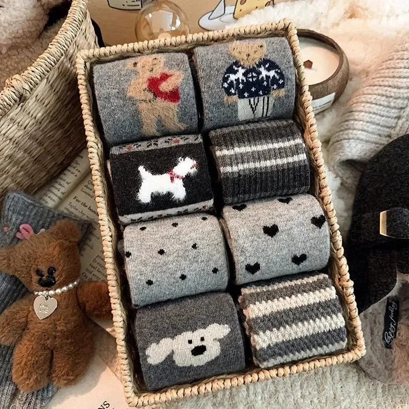 

Women Socks Spring Autumn Retro Style Men Couple Cotton Socks Flower Stripe Plaid Pattern Solid Colorful Socks