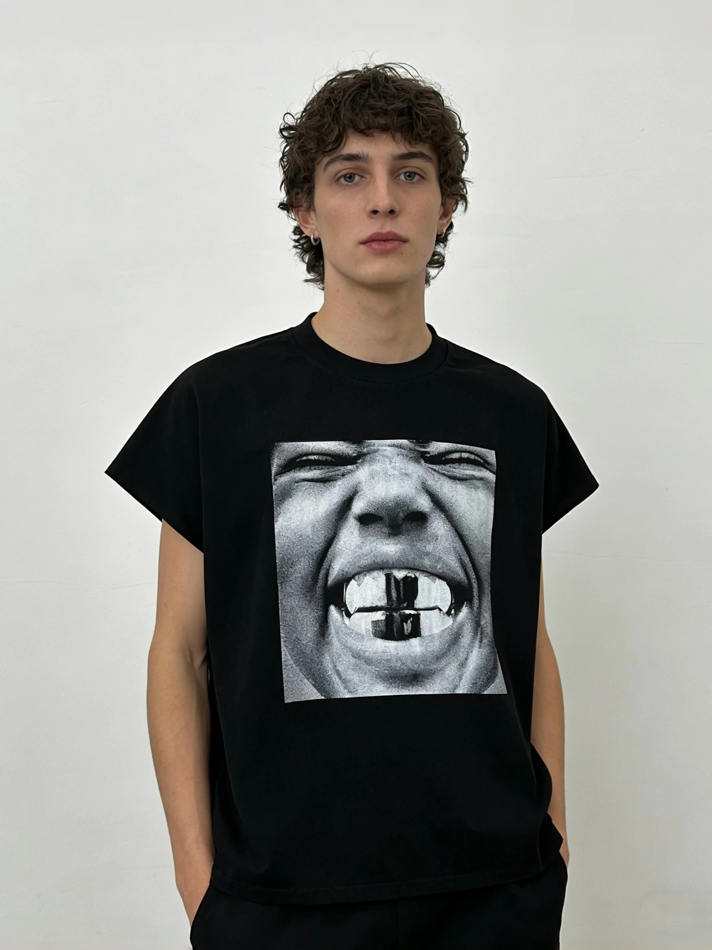 Kanye West Bully Album Cover American Heavy Street Loose Fit Short Sleeve T-Shirt Unisex Cotton Casual Summer Fashion