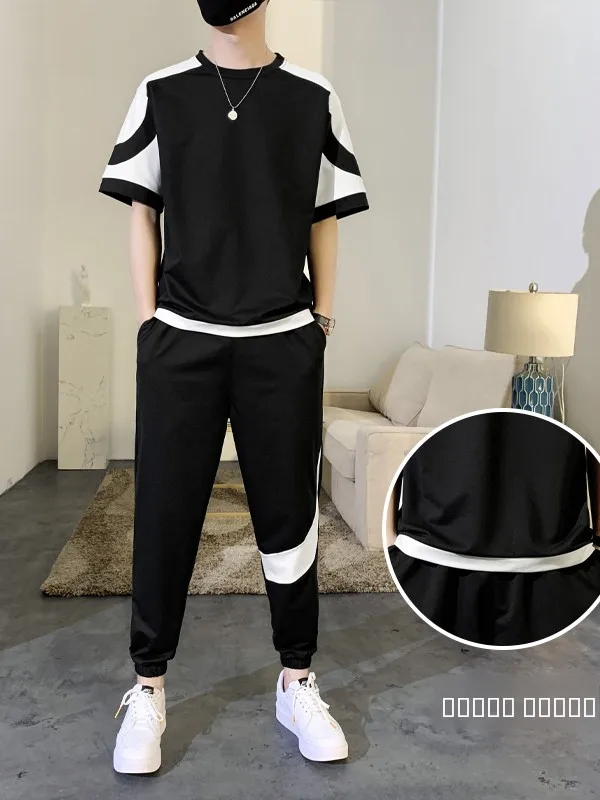 

Летний модный мужской спортивный костюм: футболка с коротким рукавом и повседневные брюки с эластичным поясом, не требующие дополнительного сочетания.