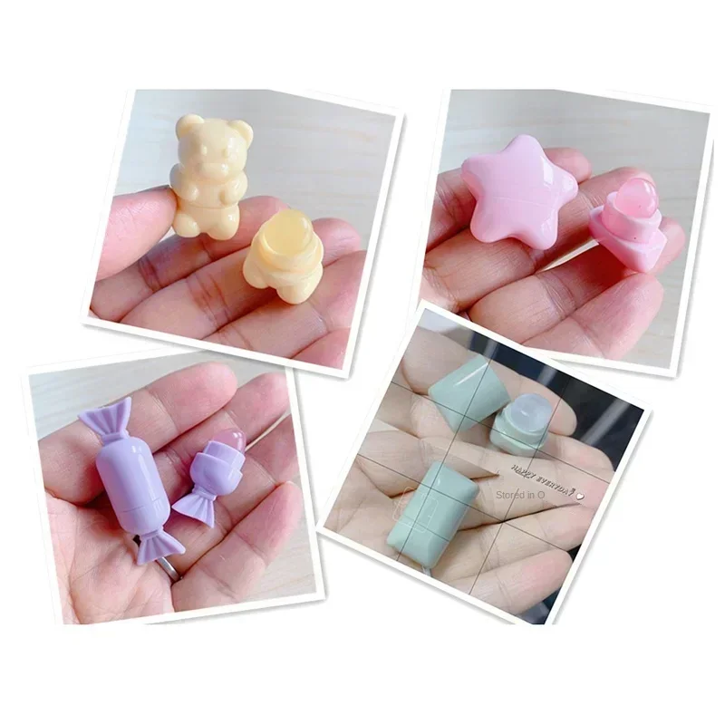 Przenośny, mini silikonowy pędzelek do ust w kształcie uroczego misia, skośny pędzel do korektora, pędzelki do balsamu do ust, błyszczyka, korektora, pędzle do makijażu.