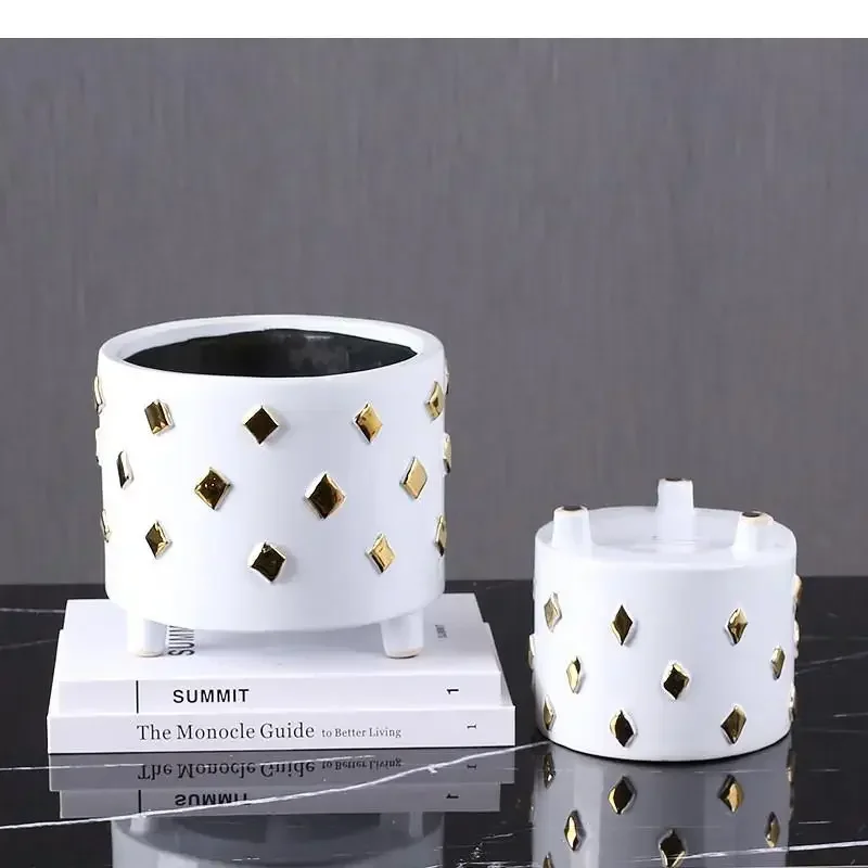 

Creative Ceramic Gilded Vase Golden Square Embossed Golden Geometry Tall Feet Flowerpot Flower Arrangement Vase Home Decoration