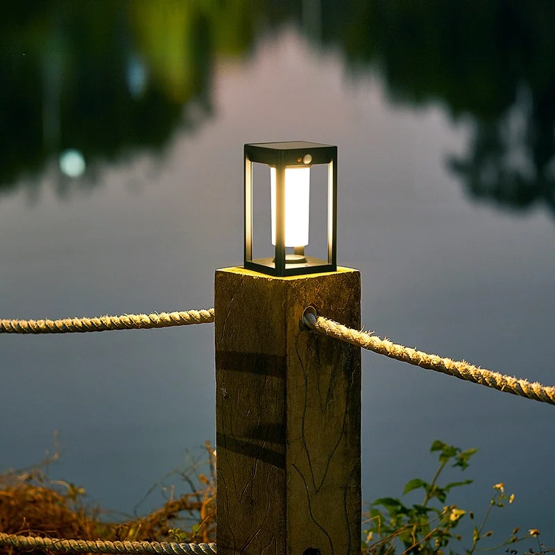Wall Column Headlight New Solar Energy Home Outdoor Villa Courtyard Garden Courtyard Entrance Human-Sensing Small Pillar Light view 4