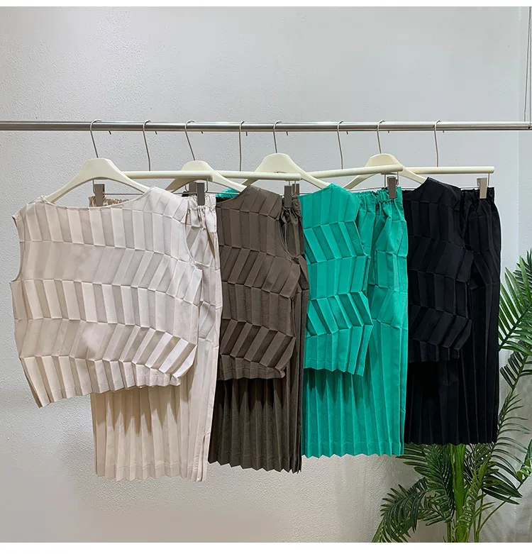 Miyake Niche Design Sense Handmade Pleated Suit Women's Summer Temperament Age-reducing Slim Top Skirt Two-piece Set