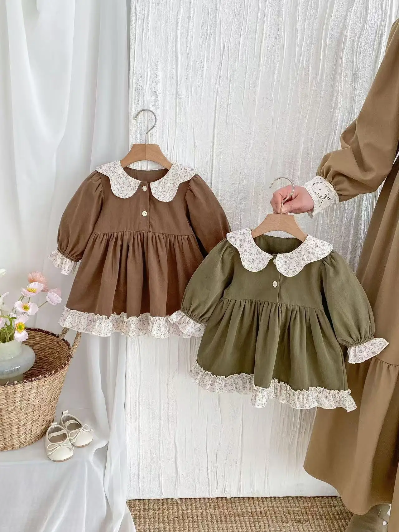 2025 Korean Style Long Sleeved Girl's Dresses for Spring and Autumn Simple Floral Lapel Princess Dress Baby Children's Clothing
