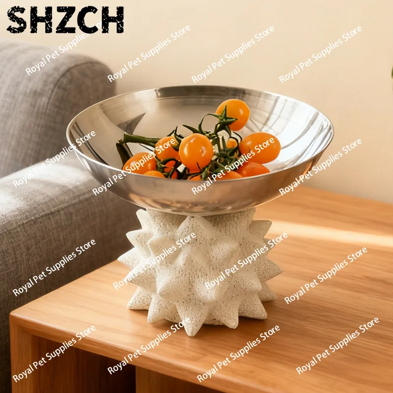 Abstract Irregular Thorn Ball Base Fruit Plate Ornament, A Few Metal Decorations in The Room of The Homestay Model