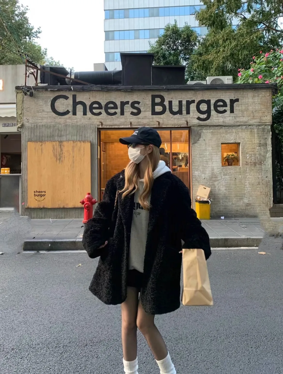 

Куртка из овечьей шерсти Аляска Женская вдохновленная пилотом Дизайн Летный стиль Воронактическая мода Летающий вид Воздушно-десантное эстетическое небо